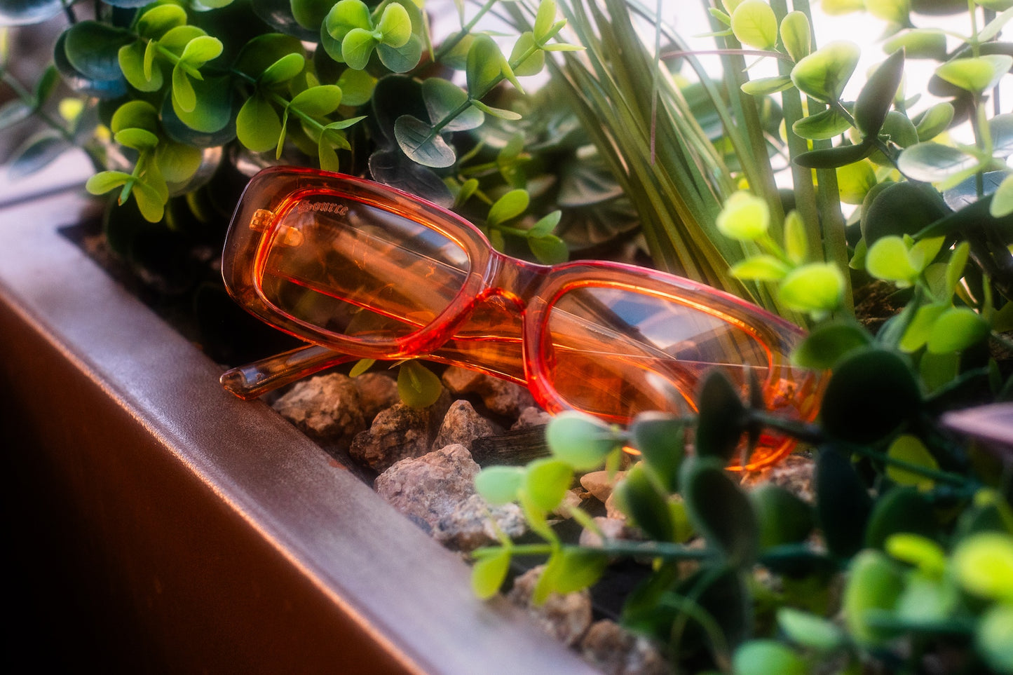 OOZEY ORANGE SUNGLASSES